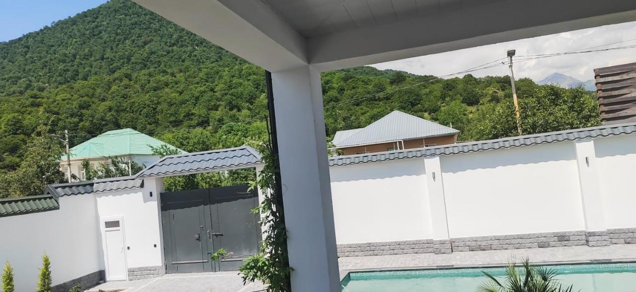 ガバラ Mountain Panoramaヴィラ エクステリア 写真